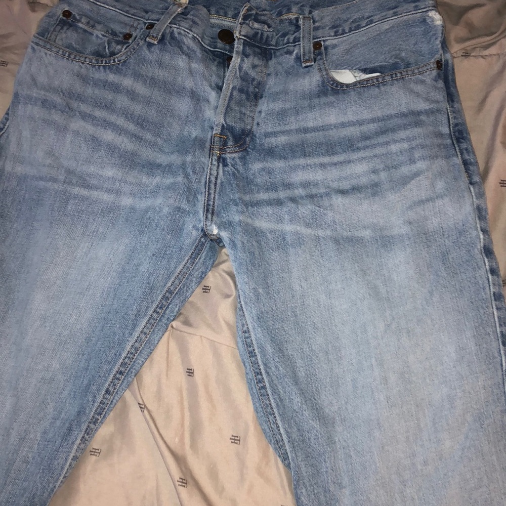 Light washed holister jeans